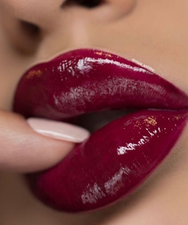 DRIP LIPGLOSS